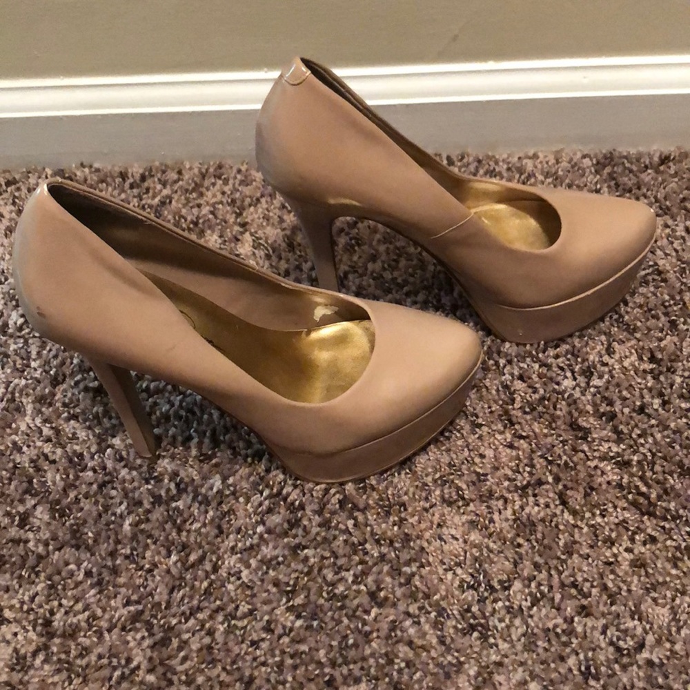 Jessica Simpson nude heels